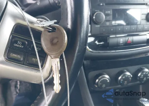 2013 Chrysler 200 Touring из США, поврежденный, VIN 1C3CCBBB5DN600590